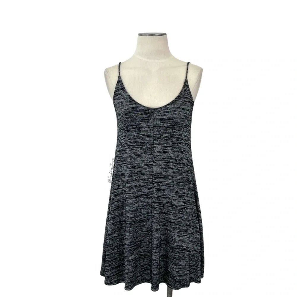 Aritzia- Wilfred Free Black Gray Marl Rafeli Dress